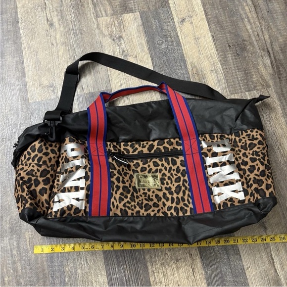 Victoria Secret PINK Travel Duffle Gym Bag Large Animal Print Logo - Picture 9 of 10